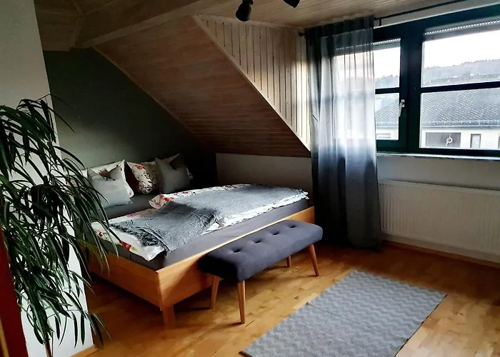 Eifelhoehe דירה קלברג